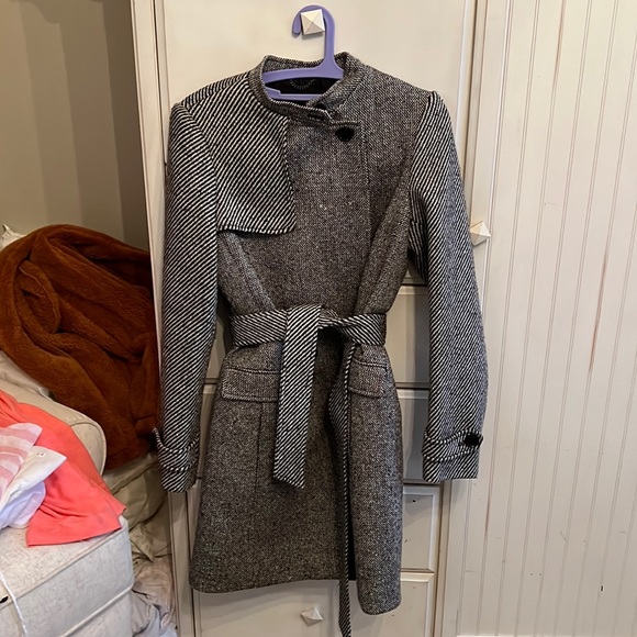 Banana Republic tweed coat- Ladies size Small. Black and white tweed. - Picture 1 of 3